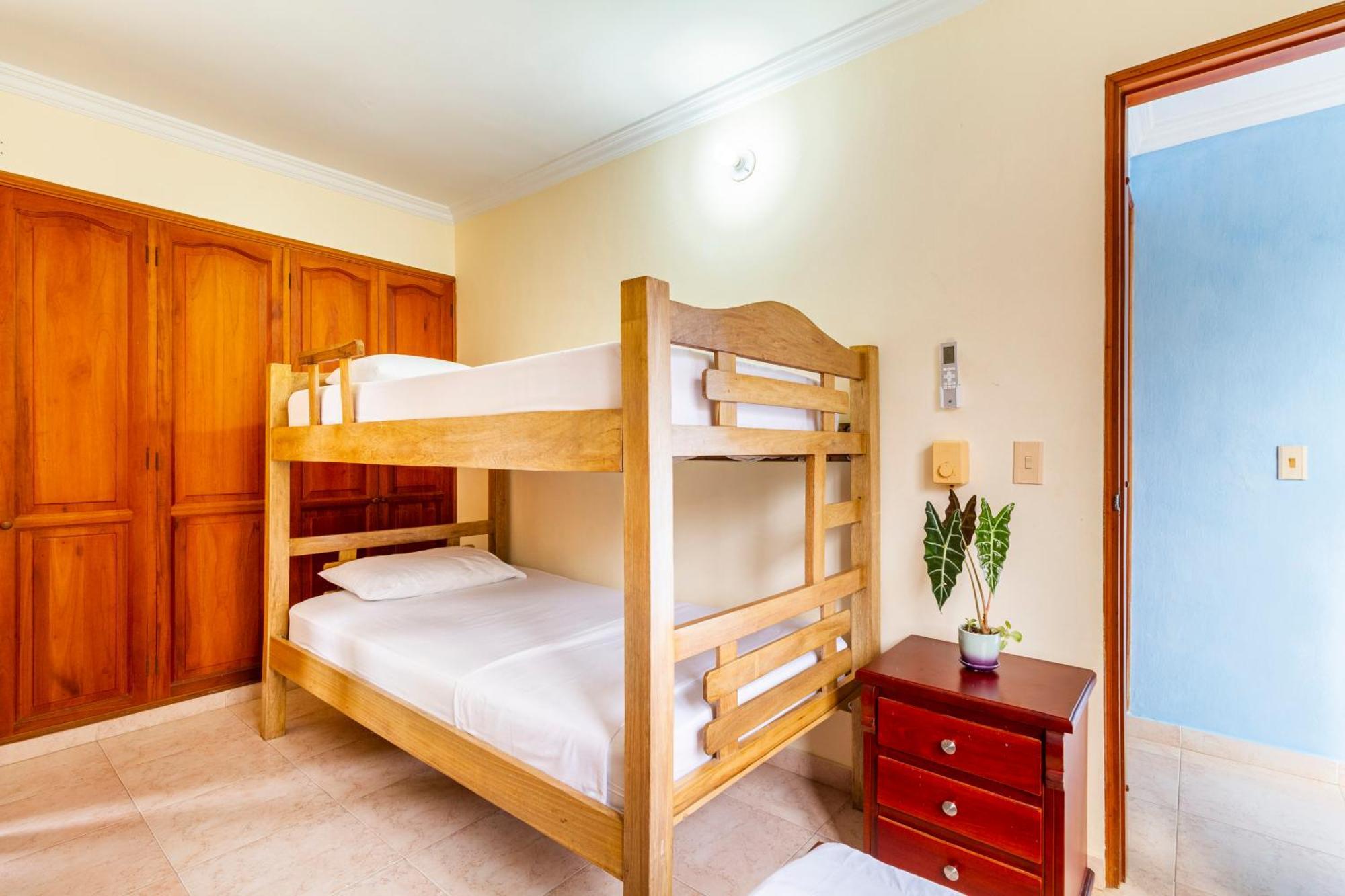 Hostal Cartagonova - Habitaciones Privadas Y Amplias Cerca A Zonas Turisticas Cartagena エクステリア 写真