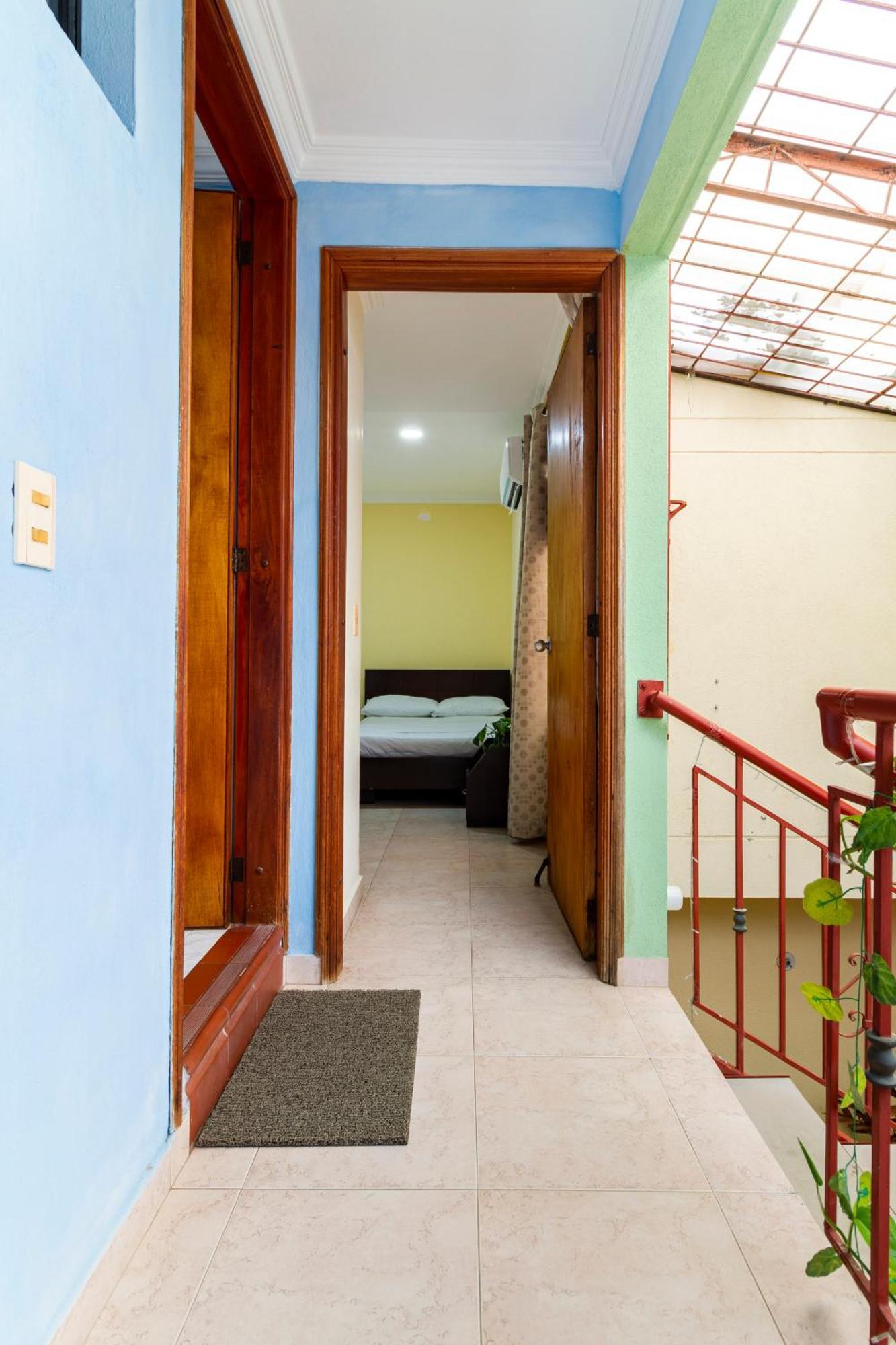 Hostal Cartagonova - Habitaciones Privadas Y Amplias Cerca A Zonas Turisticas Cartagena エクステリア 写真
